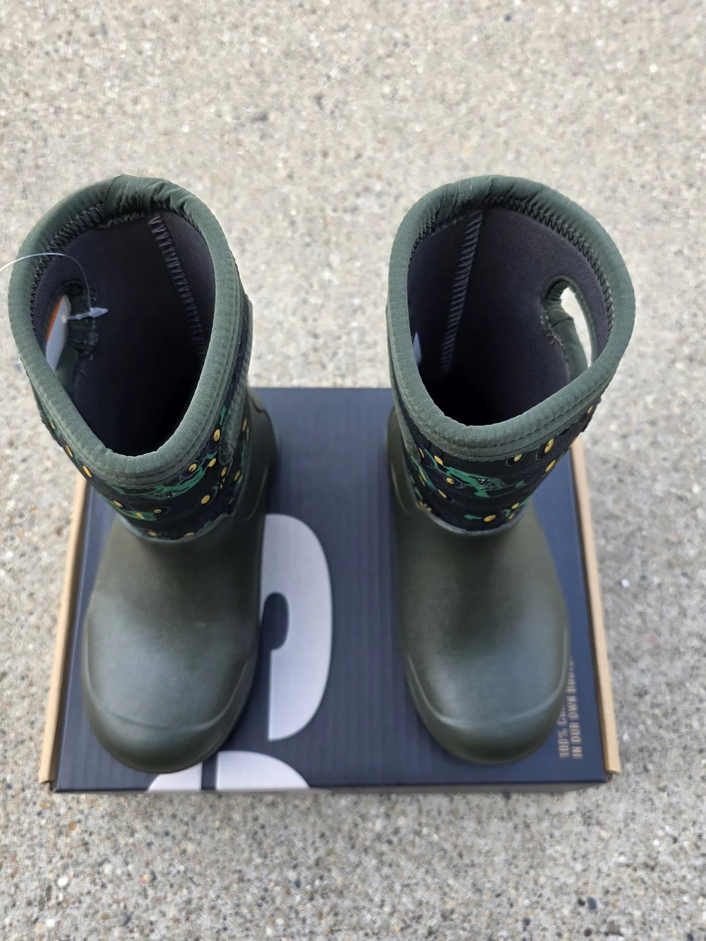 BOGs Kids Waterproof John Deer Green Tractor Boots Boys 12.